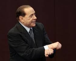 Berlusconi ha battuto di nuovo la sinistra, Fini e Casini, Monti ecc.; ora, però, è il turno del nemico numero uno, la Magistratura