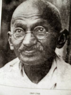 Gandhi: ascoltiamo