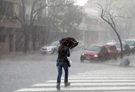 Il meteorologo ci comunica che la falsa estate da venerdì finirà, e subentrerà un tipico maltempo invernale 