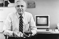 Addio al papà del mouse Doug Engelbart, morto all'età di 88anni