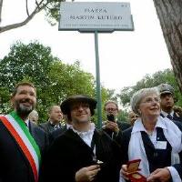 Marino inaugura una piazza intitolata a Martin Lutero, giusto due mesi prima del Giubileo