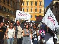 Elezioni amministrative, a Roma Marino stacca Alemanno con il 64%.