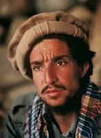 C'è un filo rosso che parte dalla morte di Massoud alla vigilia dell'11 settembre e arriva alle bombe di oggi