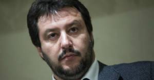 A destra qualche fermento e troppi lamenti, Salvini avverte FI guai a voare la fiducia a Renzi. Deludenti i falchetti 