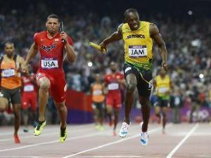 Bolt, tris d'oro con dedica a Carl Lewis, ma grandi anche Molfetta e Russo